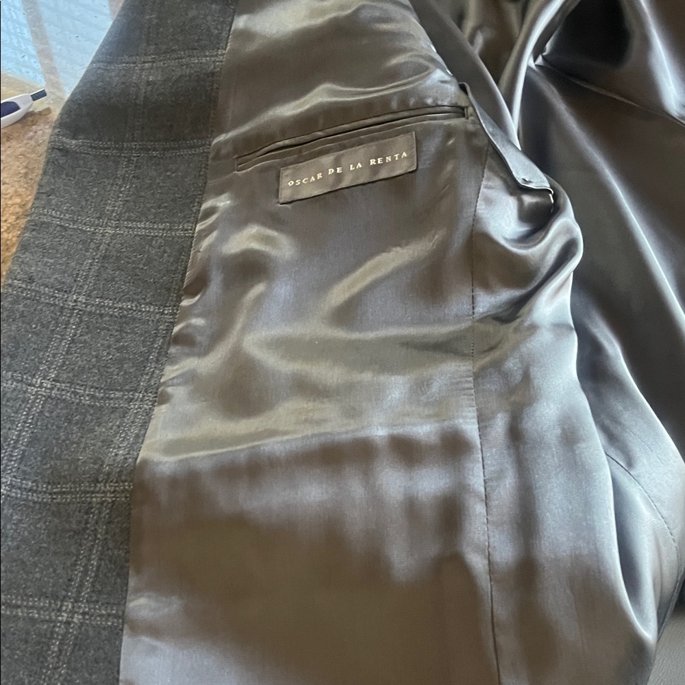 Oscar de la Renta Charcoal Plaid Blazer - Picture 14 of 14
